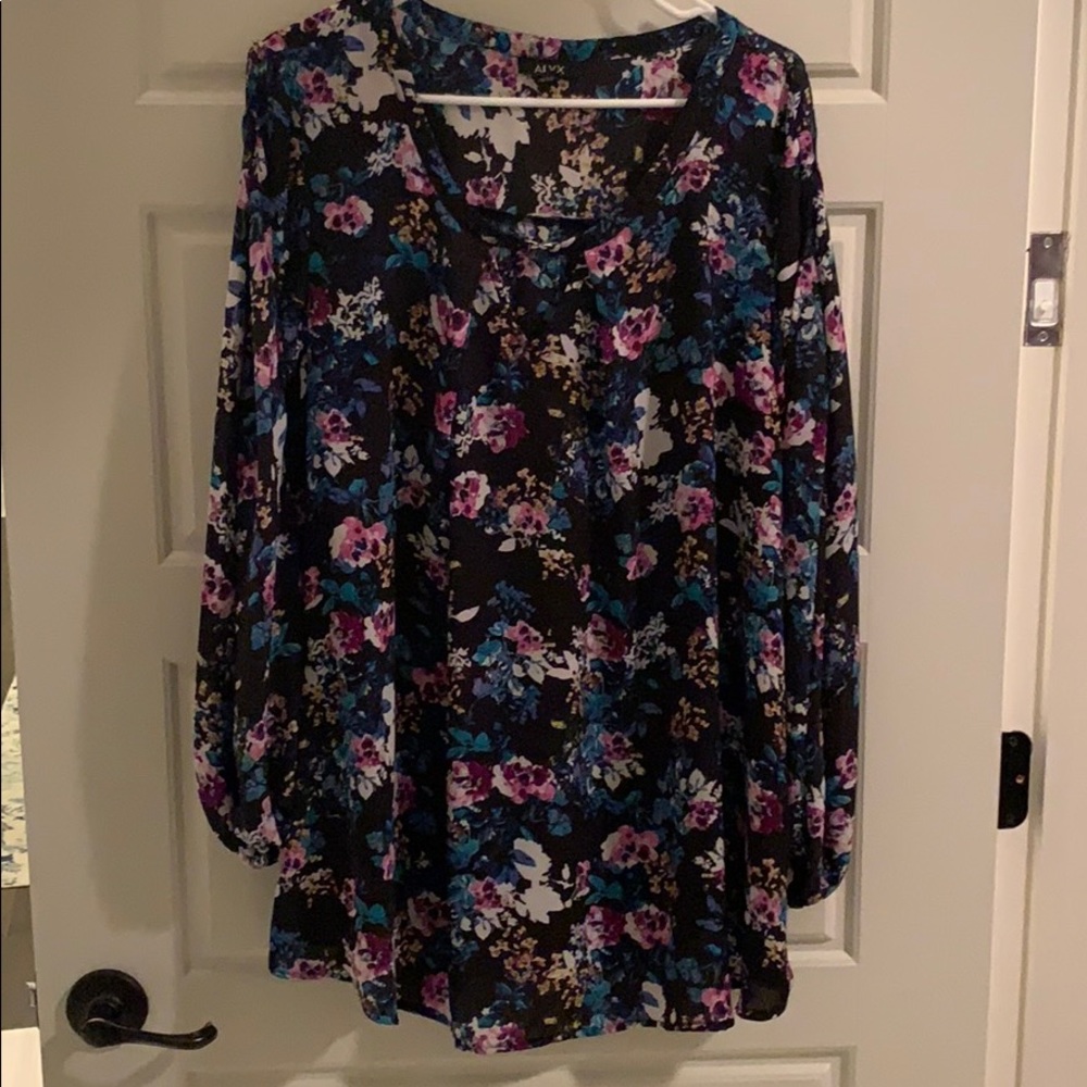 Floral tunic blouse